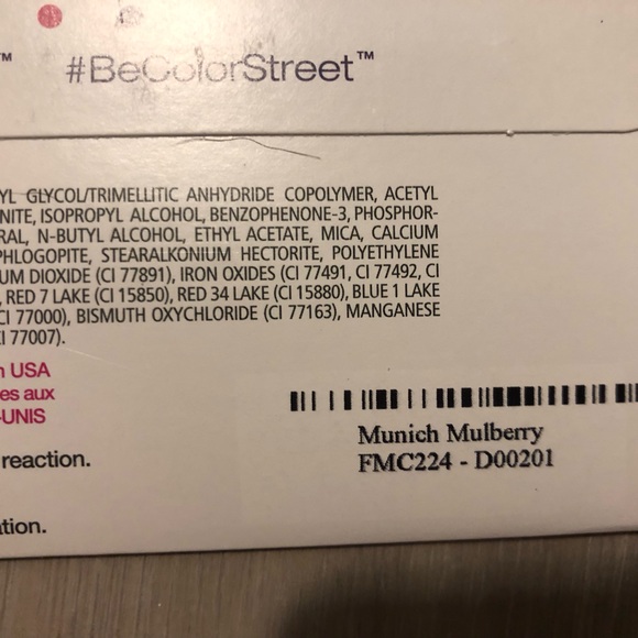 Color Street Nails- Munich Mulberry - Picture 4 of 6